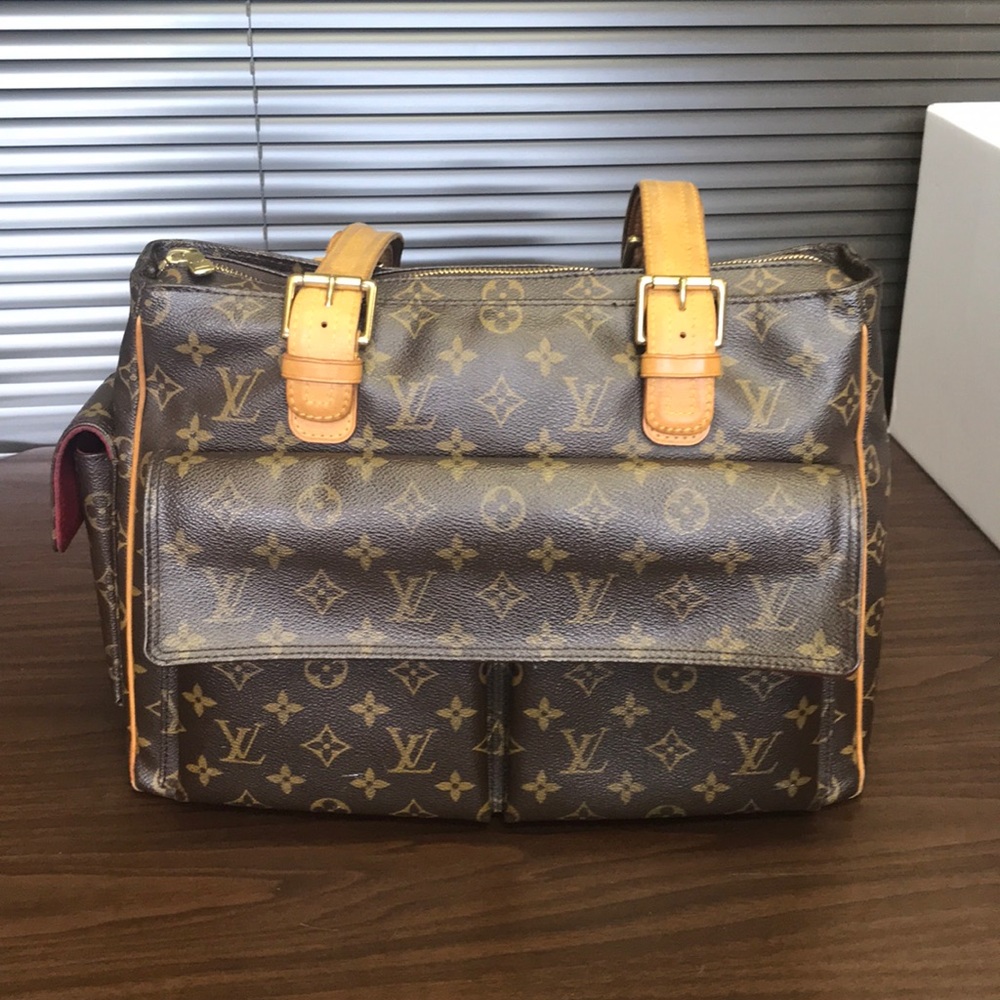 Louis Vuitton Handbag